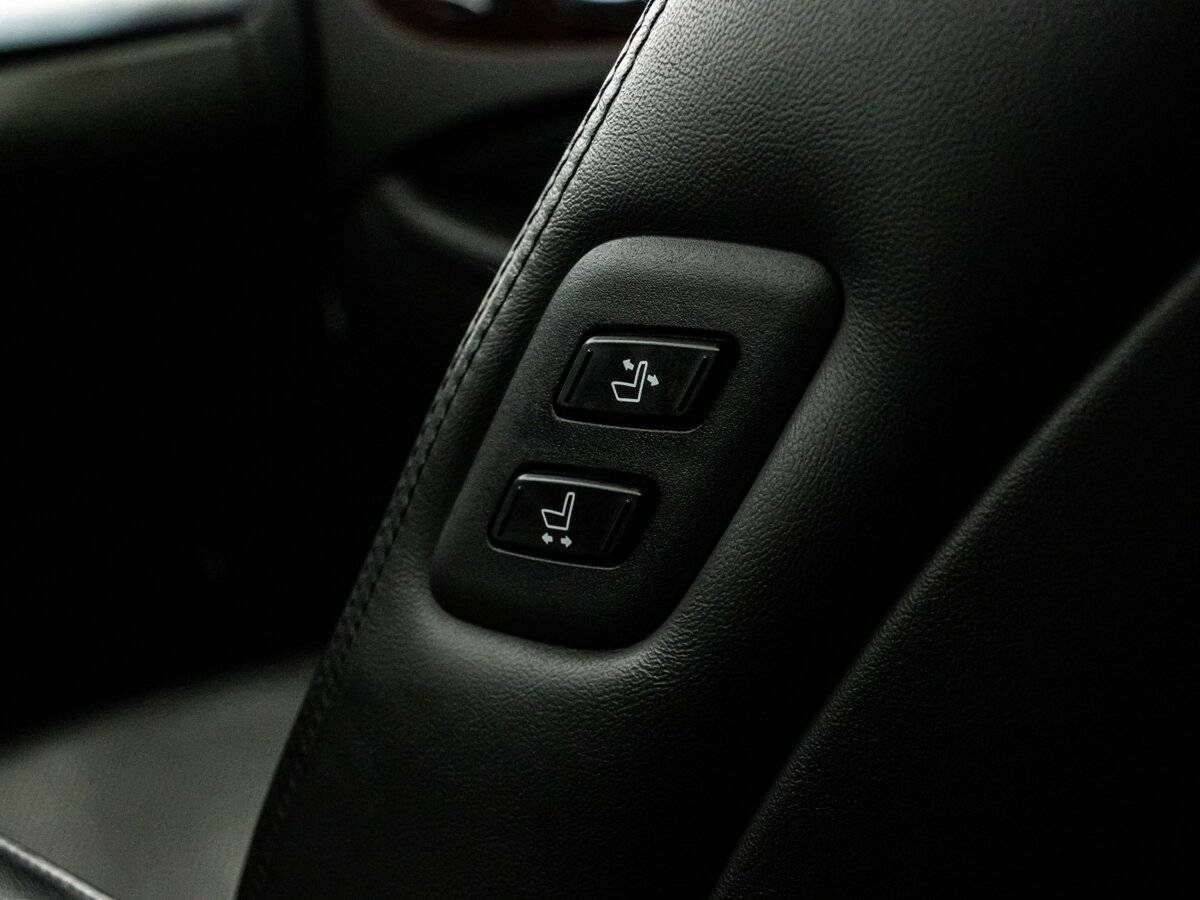 Купить Hyundai Equus с пробегом. Фото: #25