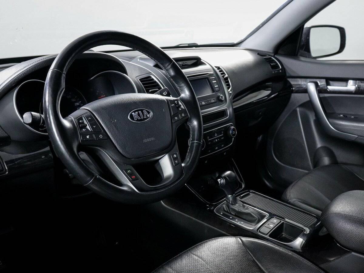 Купить Kia Sorento с пробегом. Фото: #13