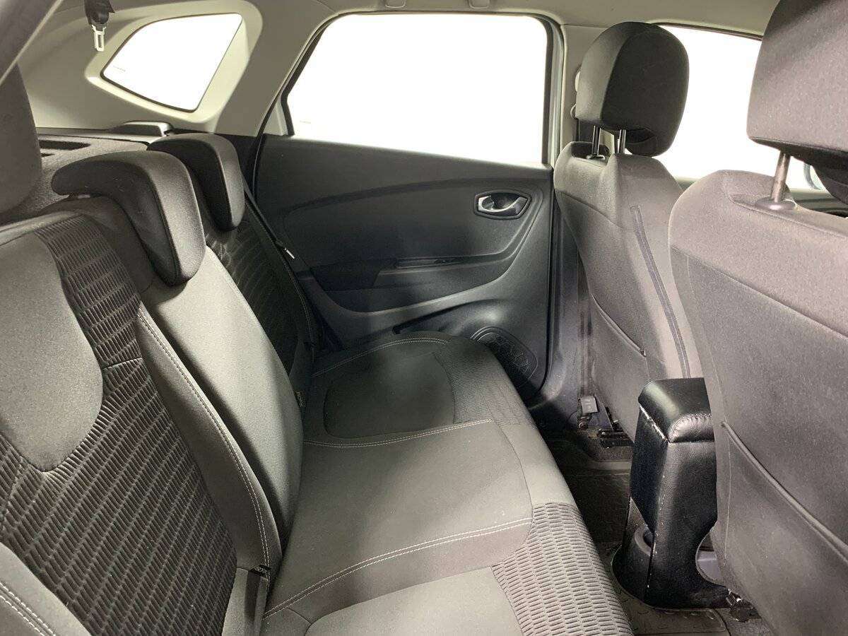 Купить Renault Kaptur с пробегом. Фото: #16