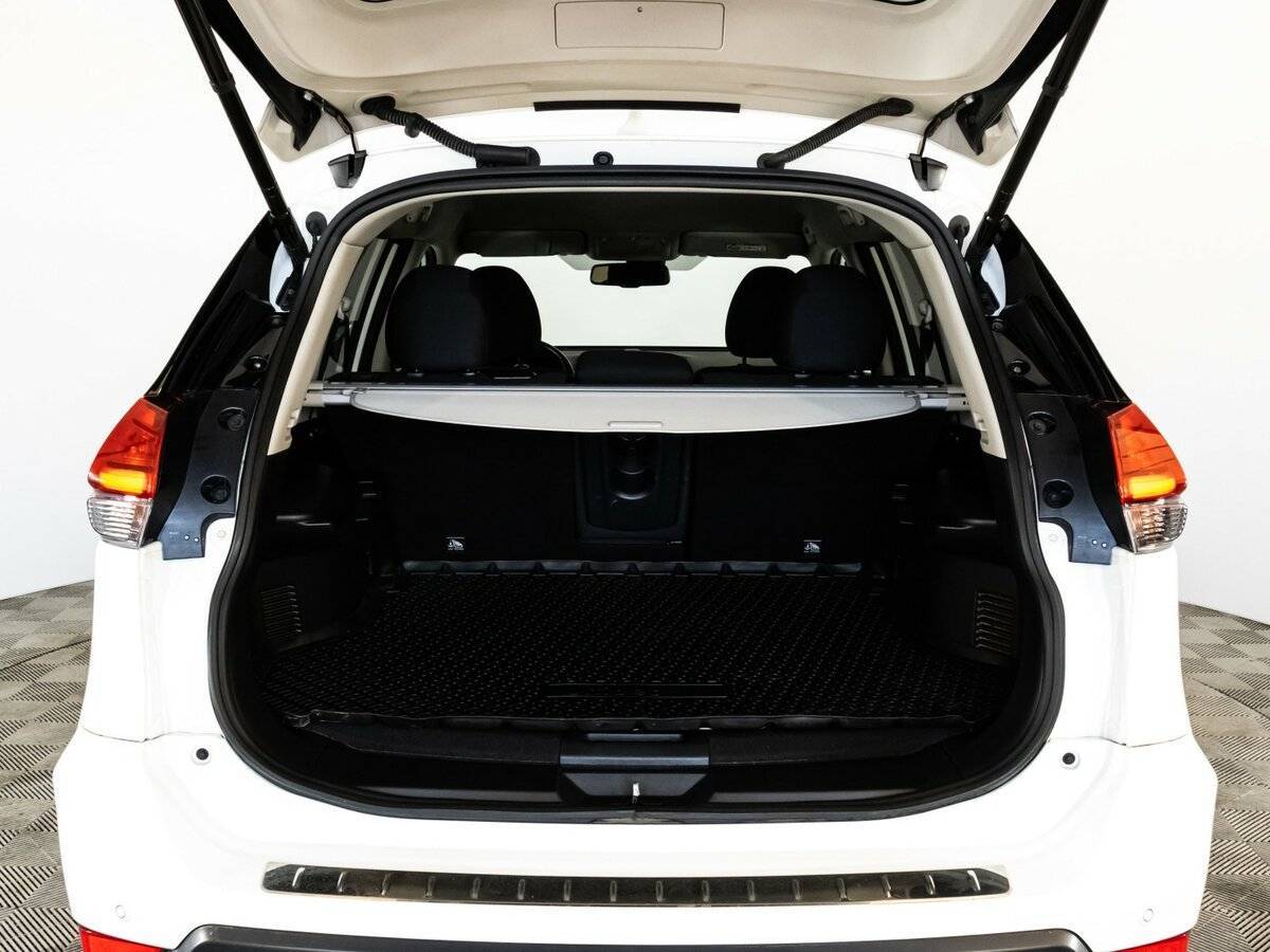 Купить Nissan X-Trail с пробегом. Фото: #19