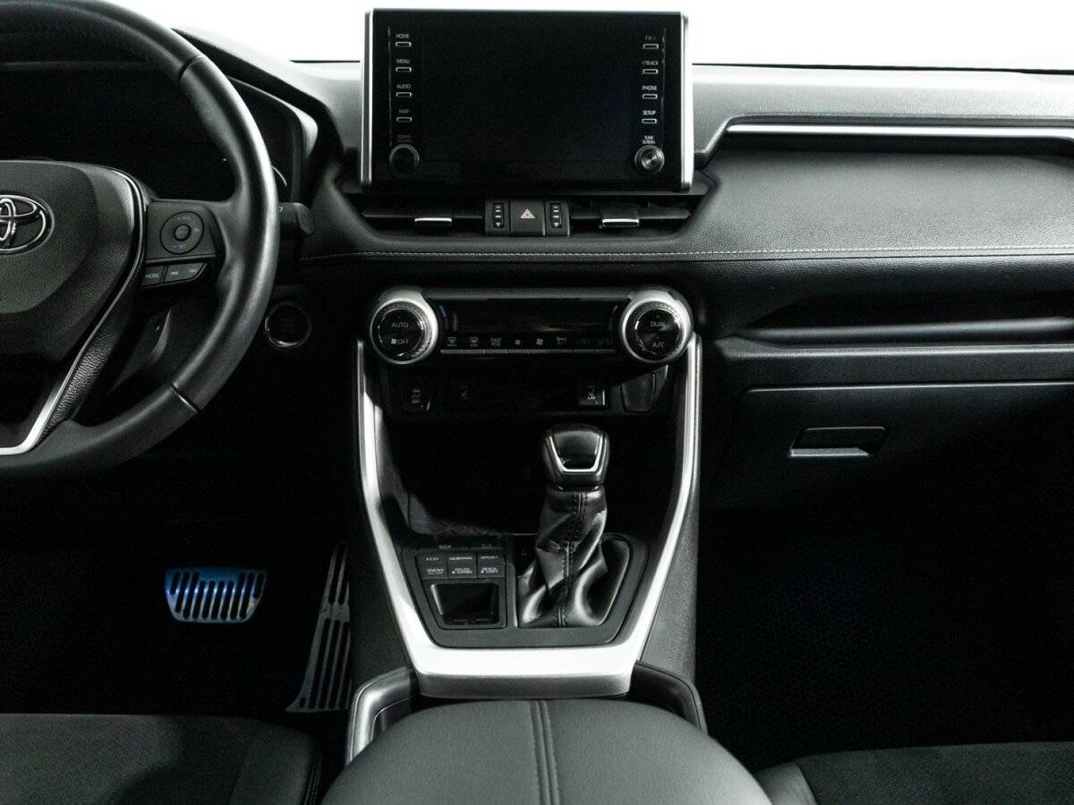 Купить Toyota RAV4 с пробегом. Фото: #13