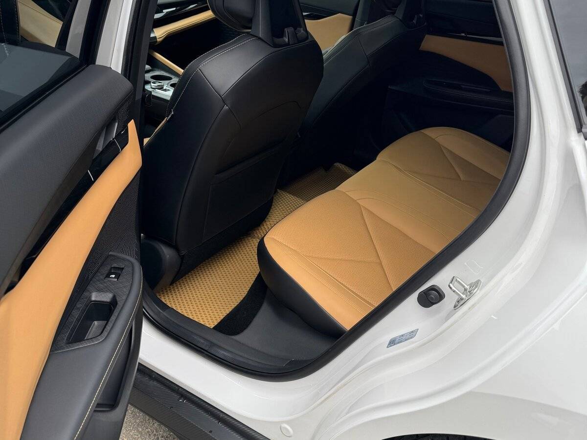 Купить Changan UNI-V с пробегом. Фото: #15