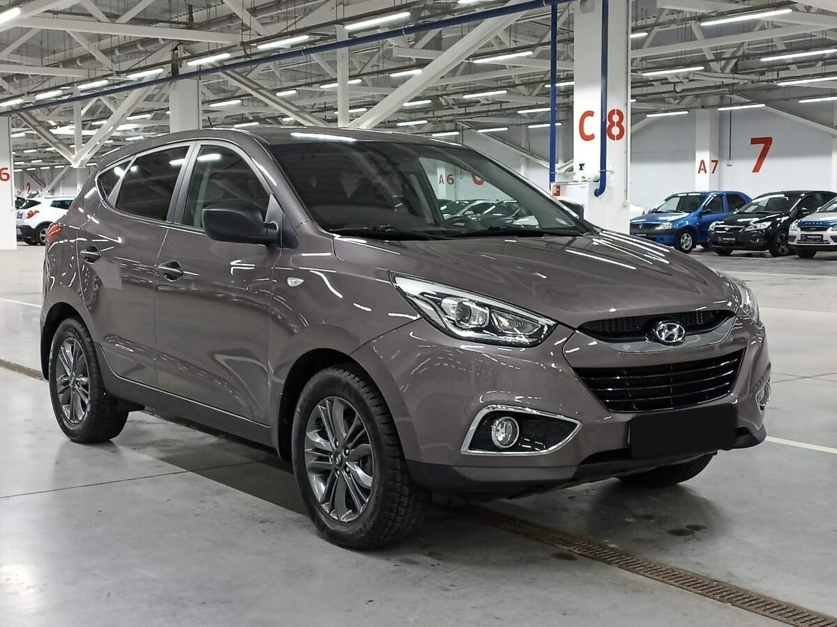Купить Hyundai ix35 с пробегом. Фото: #2