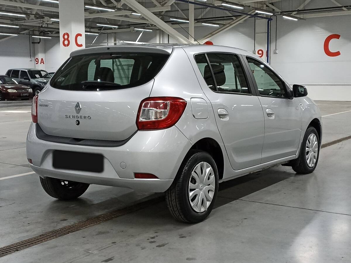 Купить Renault Sandero с пробегом. Фото: #4