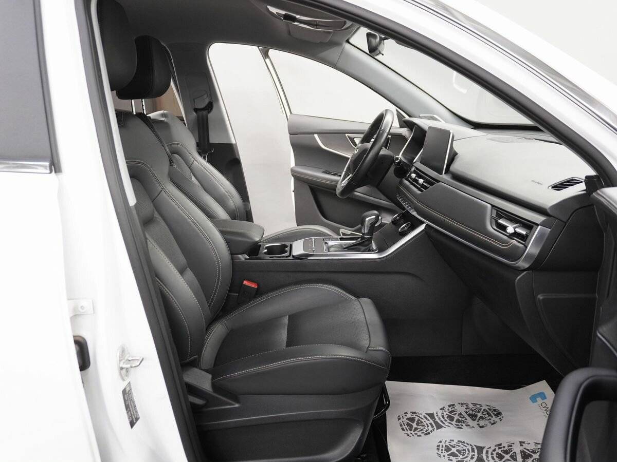 Купить Chery Tiggo 8 с пробегом. Фото: #10