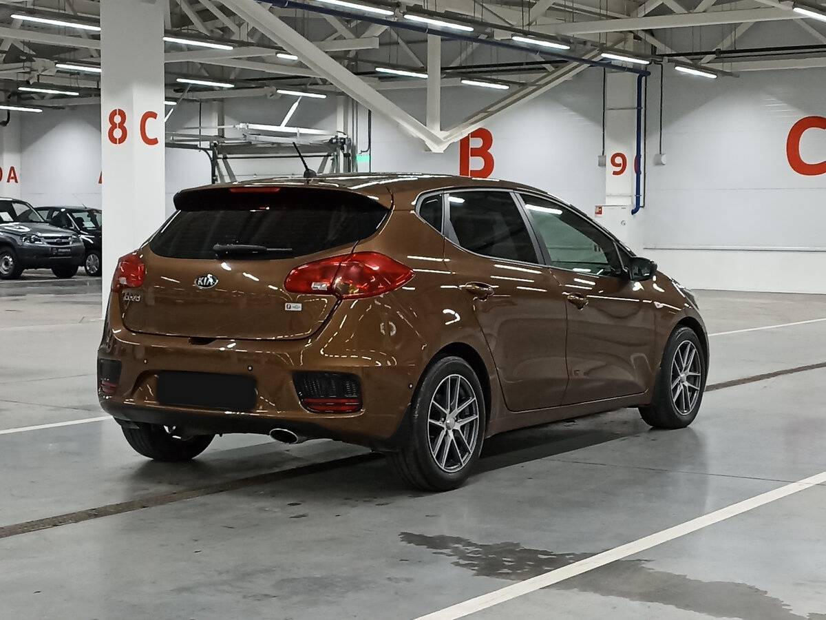 Купить Kia Ceed с пробегом. Фото: #4