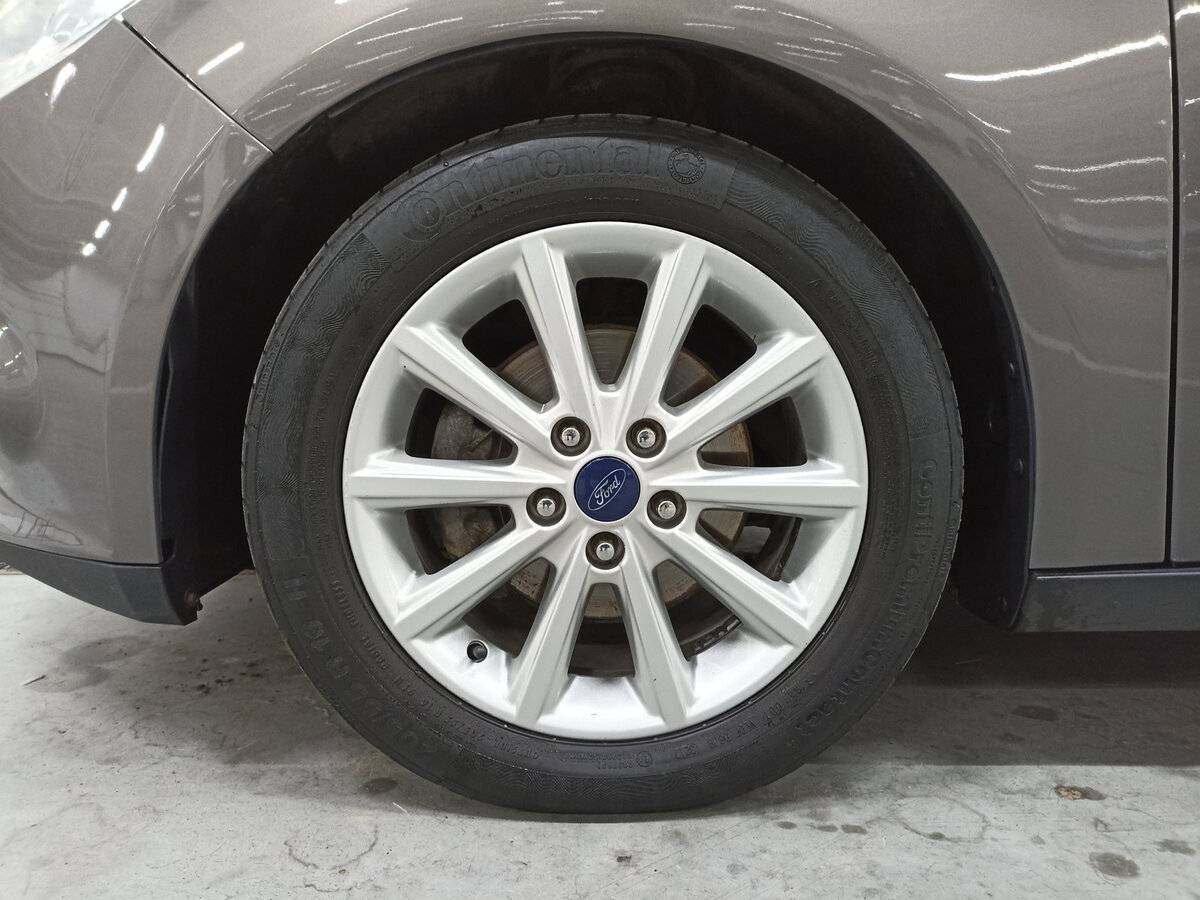 Купить Ford Focus с пробегом. Фото: #17