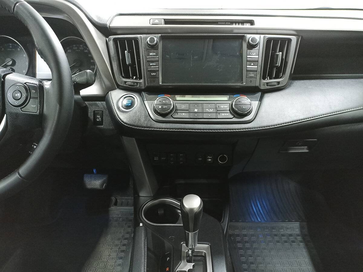 Купить Toyota RAV4 с пробегом. Фото: #14