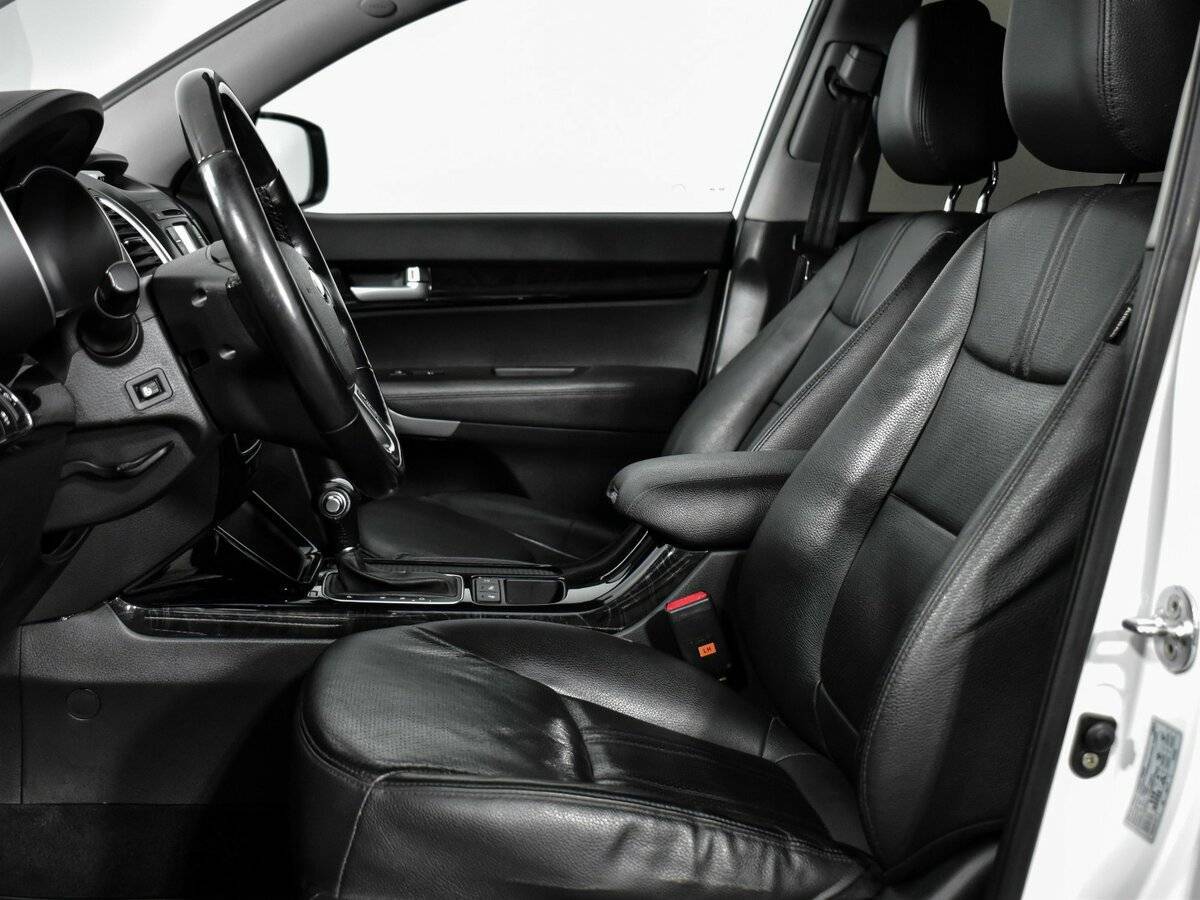 Купить Kia Sorento с пробегом. Фото: #12