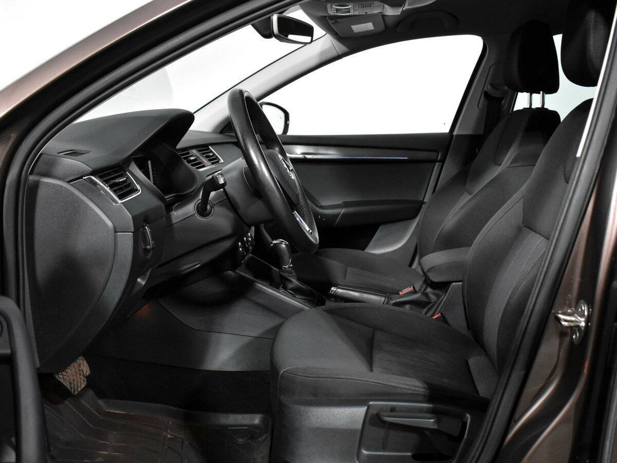 Купить Skoda Octavia с пробегом. Фото: #9