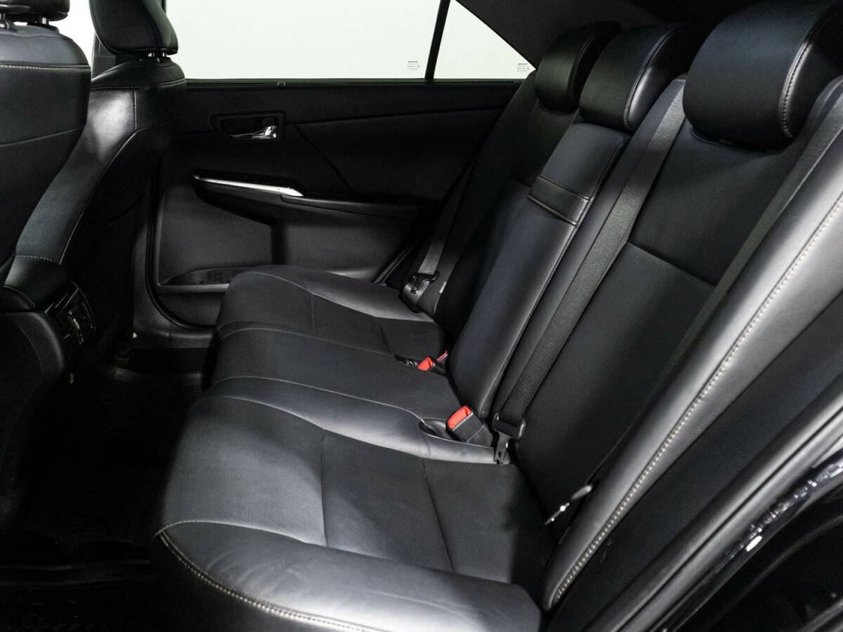 Купить Toyota Camry с пробегом. Фото: #9