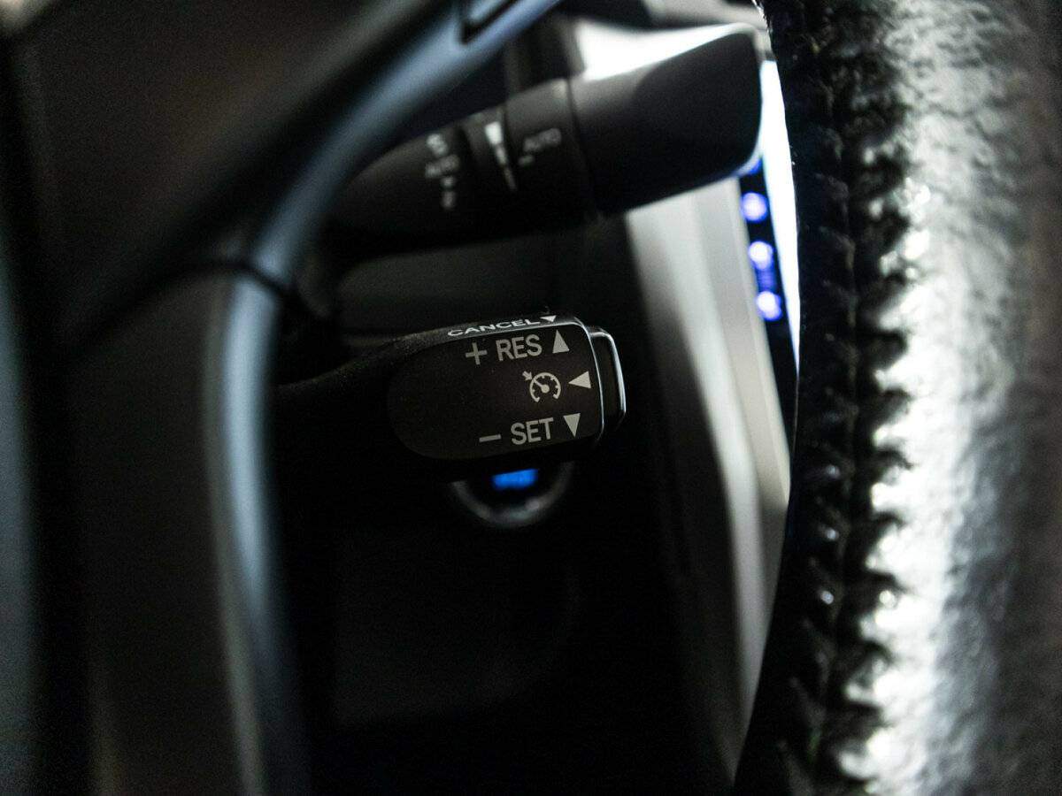 Купить Toyota Camry с пробегом. Фото: #21