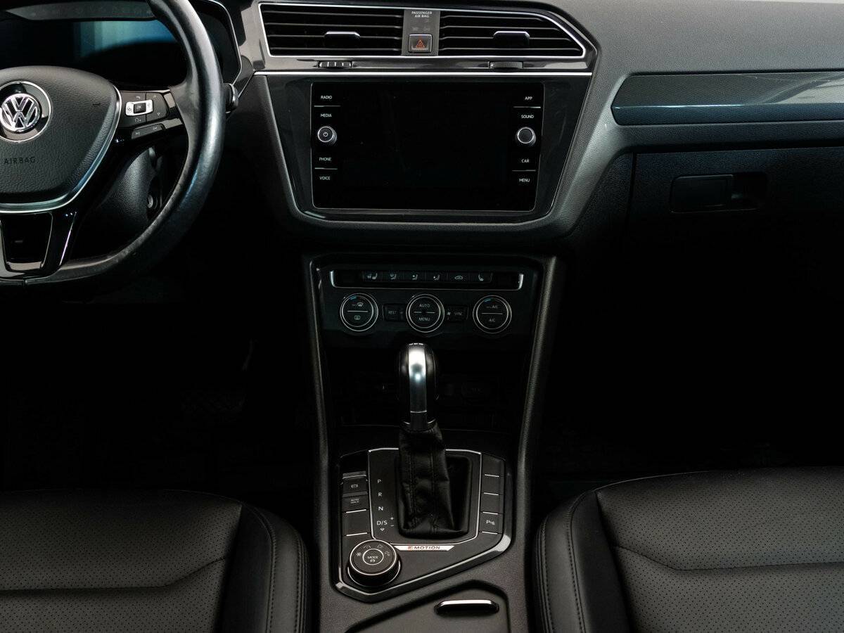Купить Volkswagen Tiguan с пробегом. Фото: #12