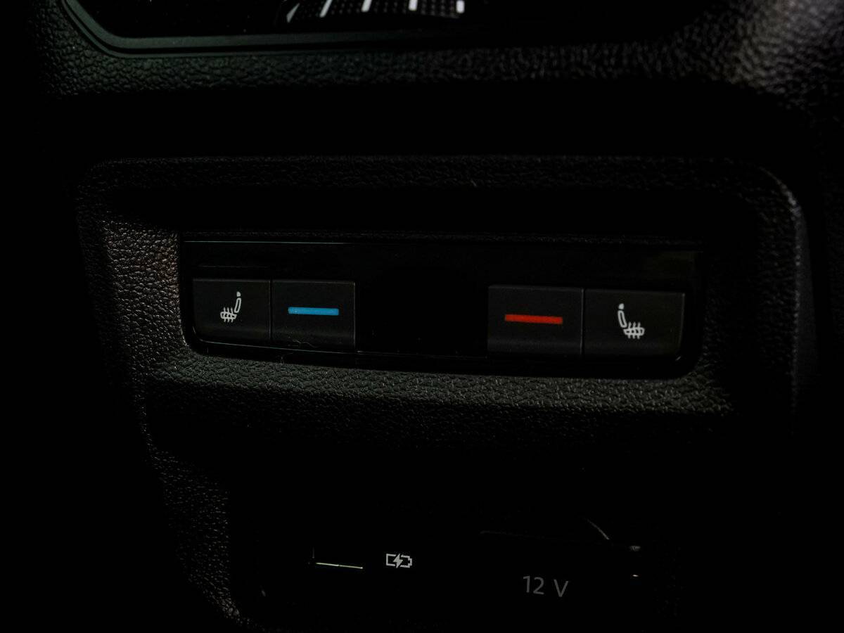 Купить Volkswagen Tiguan с пробегом. Фото: #17