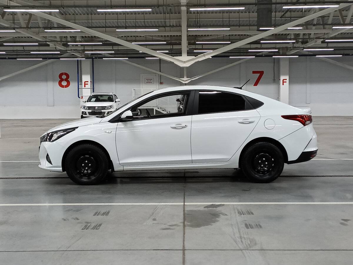 Купить Hyundai Solaris с пробегом. Фото: #7