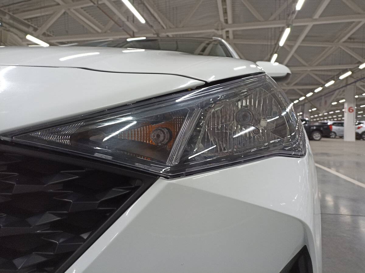 Купить Hyundai Solaris с пробегом. Фото: #16