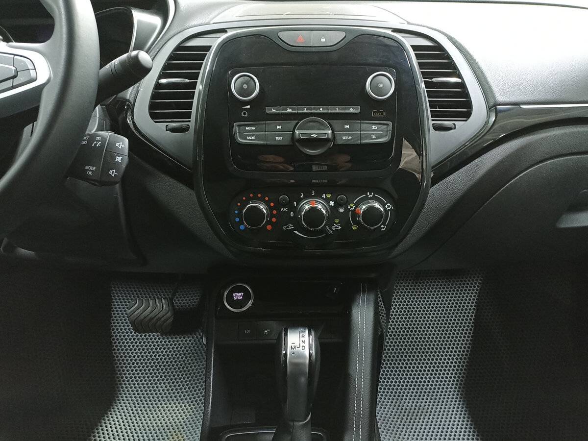 Купить Renault Kaptur с пробегом. Фото: #14