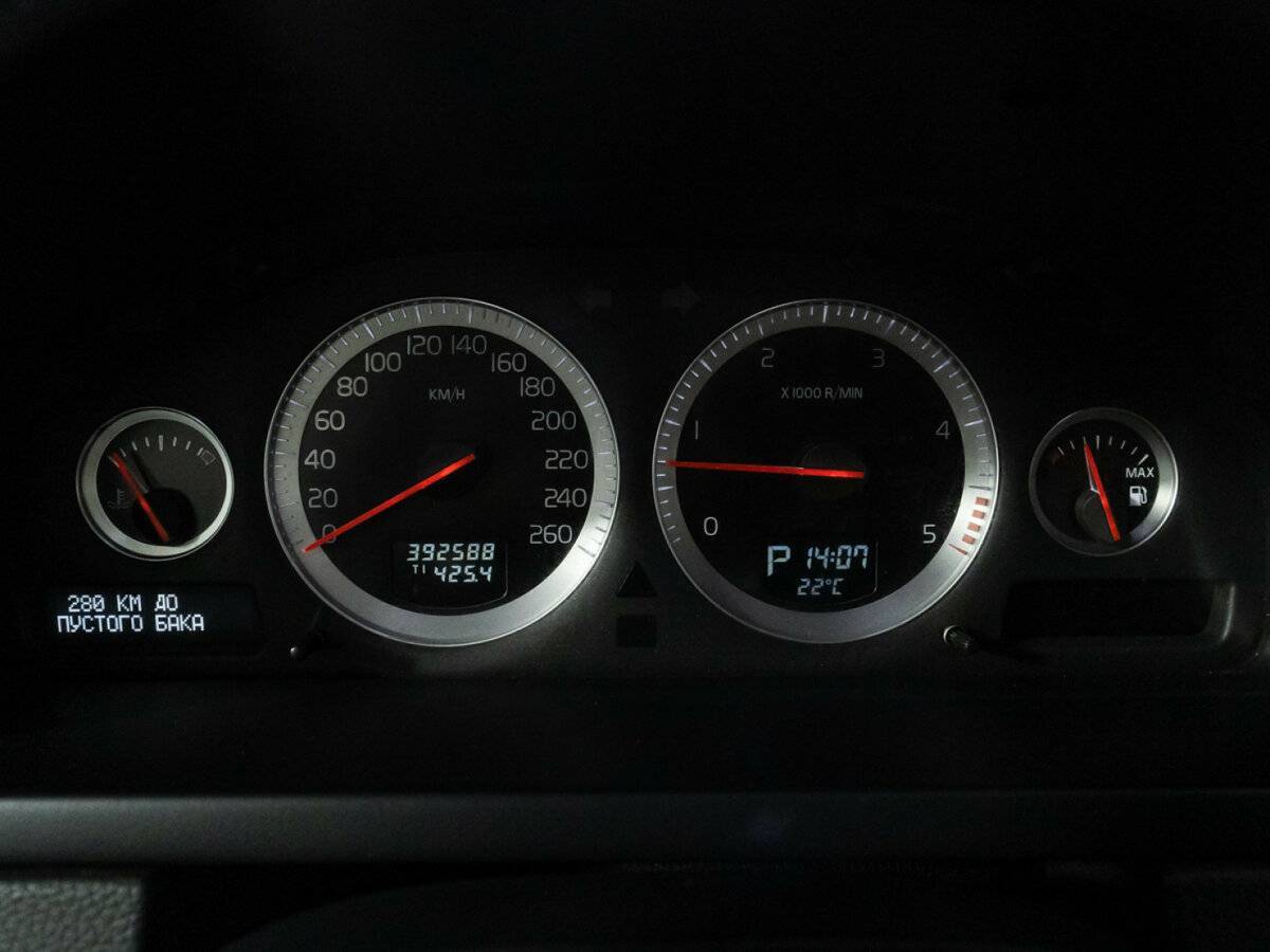 Купить Volvo XC90 с пробегом. Фото: #11