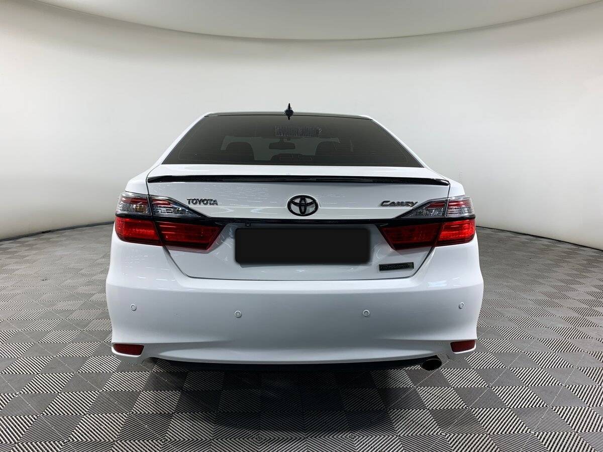Купить Toyota Camry с пробегом. Фото: #5
