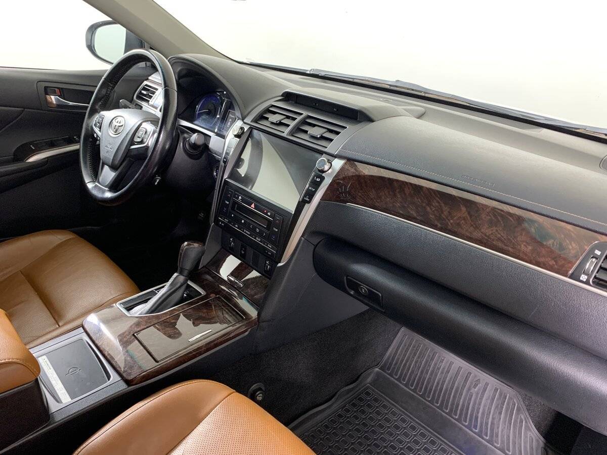 Купить Toyota Camry с пробегом. Фото: #12