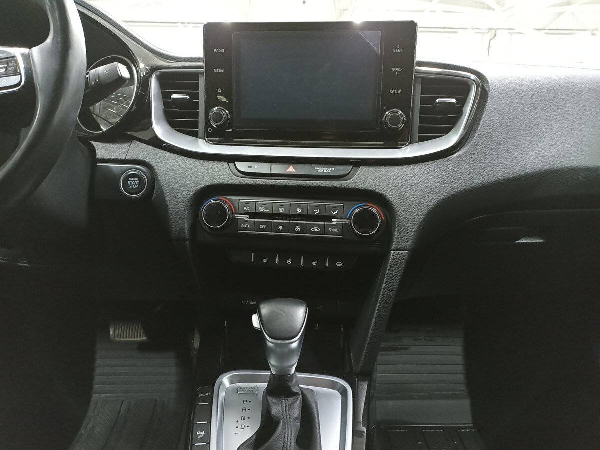 Купить Kia Ceed с пробегом. Фото: #14