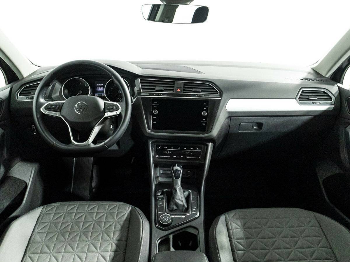 Купить Volkswagen Tiguan с пробегом. Фото: #12