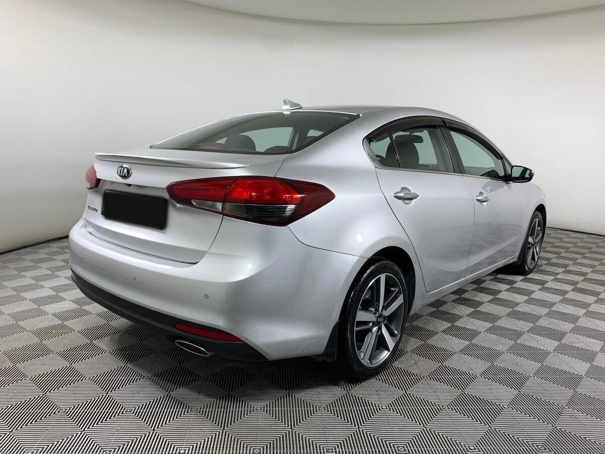 Купить Kia Cerato с пробегом. Фото: #4
