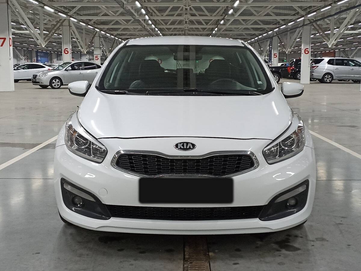 Купить Kia Ceed с пробегом. Фото: #1