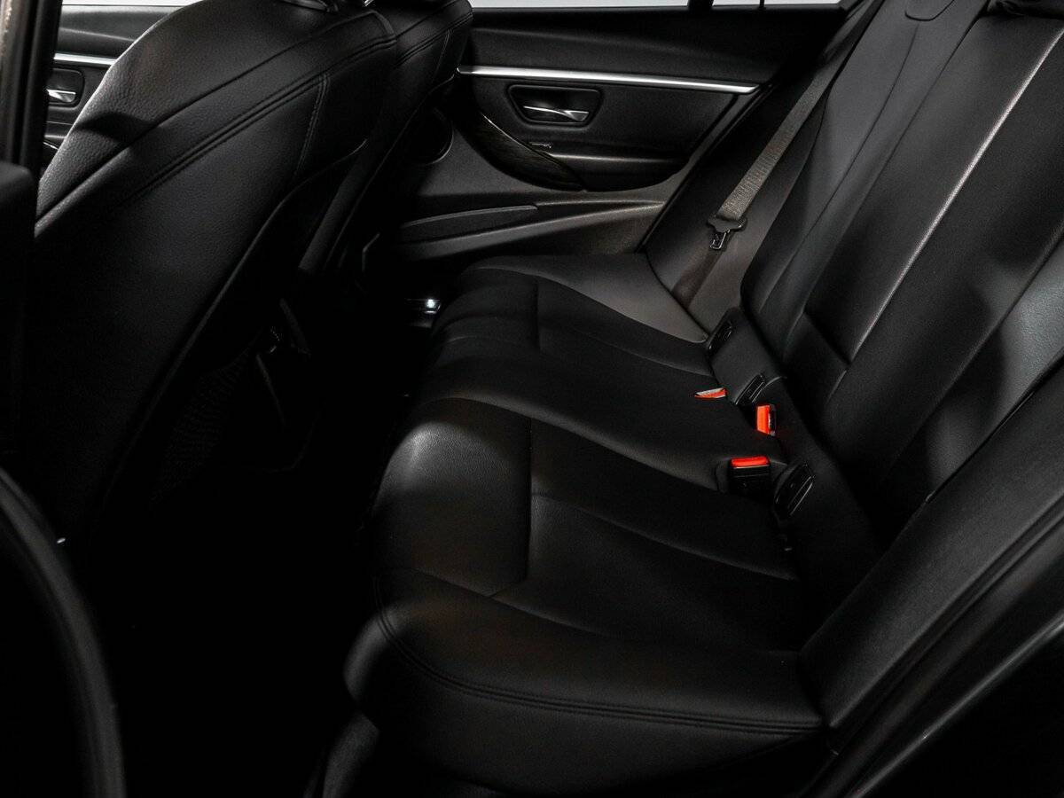 Купить BMW 3 серии с пробегом. Фото: #9