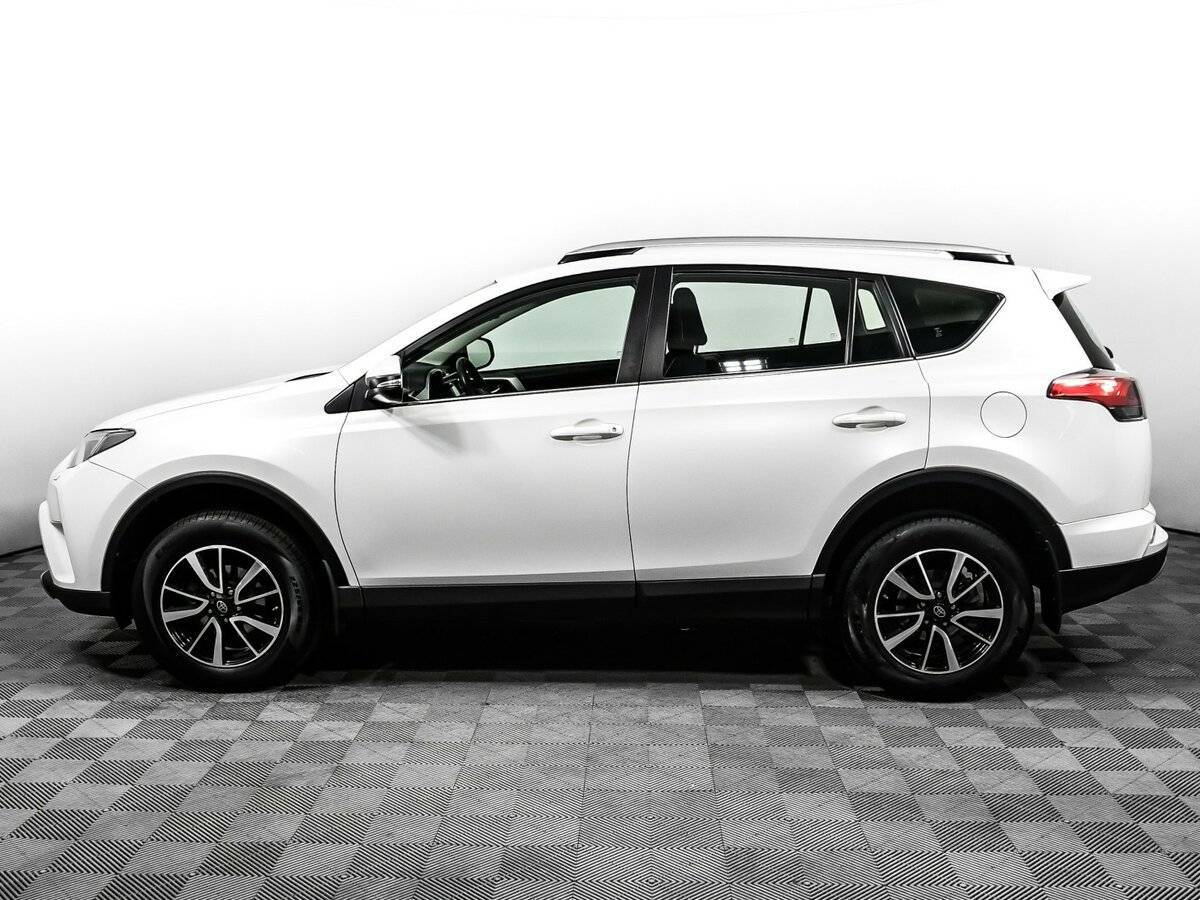 Купить Toyota RAV4 с пробегом. Фото: #7
