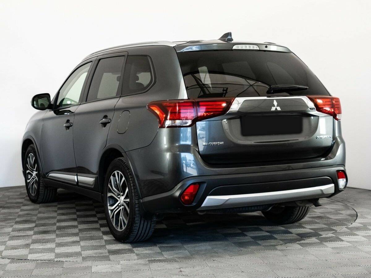Купить Mitsubishi Outlander с пробегом. Фото: #6