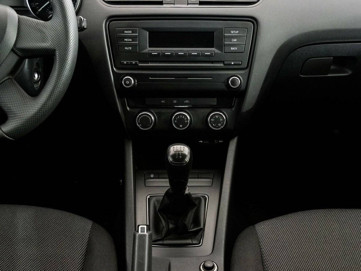 Купить Skoda Octavia с пробегом. Фото: #11