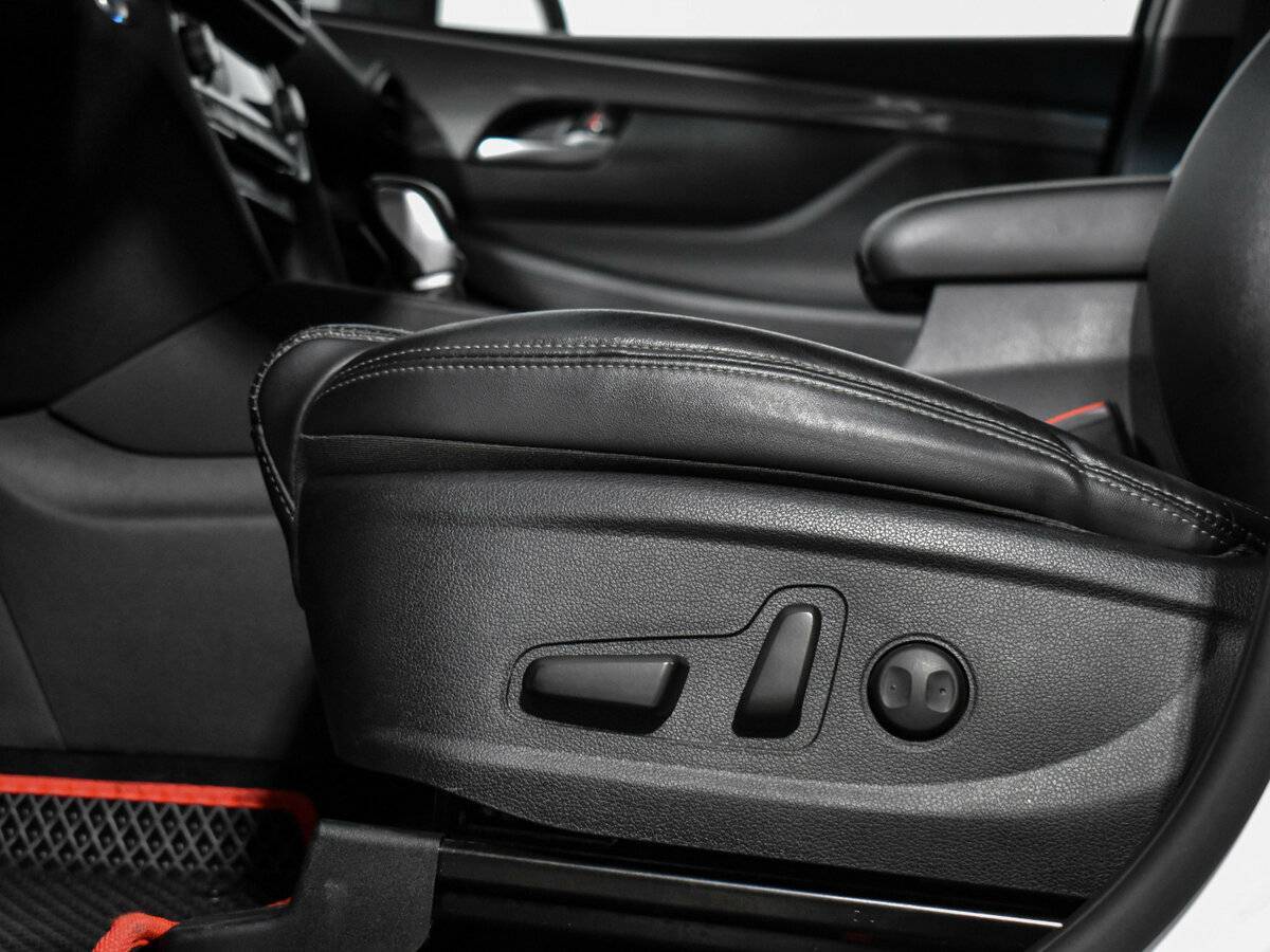 Купить Hyundai Santa Fe с пробегом. Фото: #9