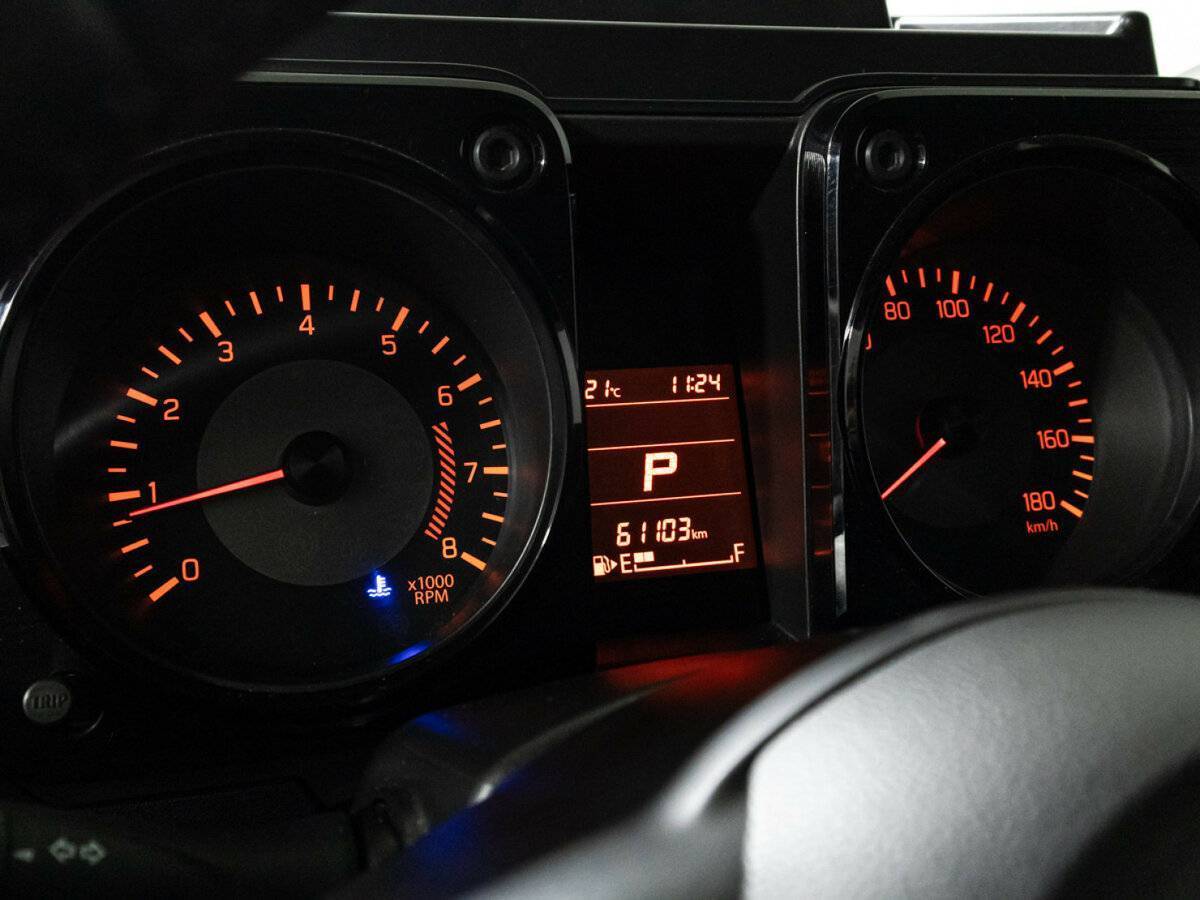 Купить Suzuki Jimny с пробегом. Фото: #11