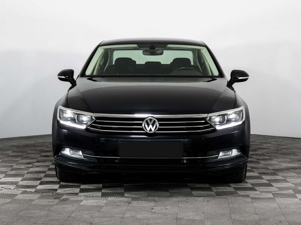 Купить Volkswagen Passat с пробегом. Фото: #2