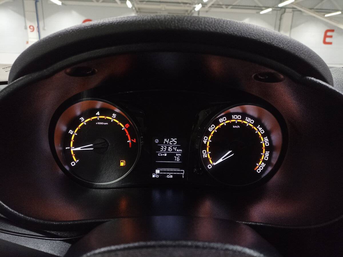 Купить Lada (ВАЗ) Granta с пробегом. Фото: #12