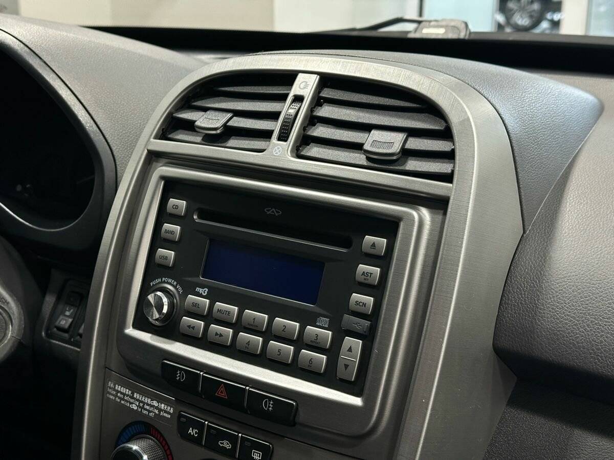 Купить Chery Tiggo (T11) с пробегом. Фото: #11