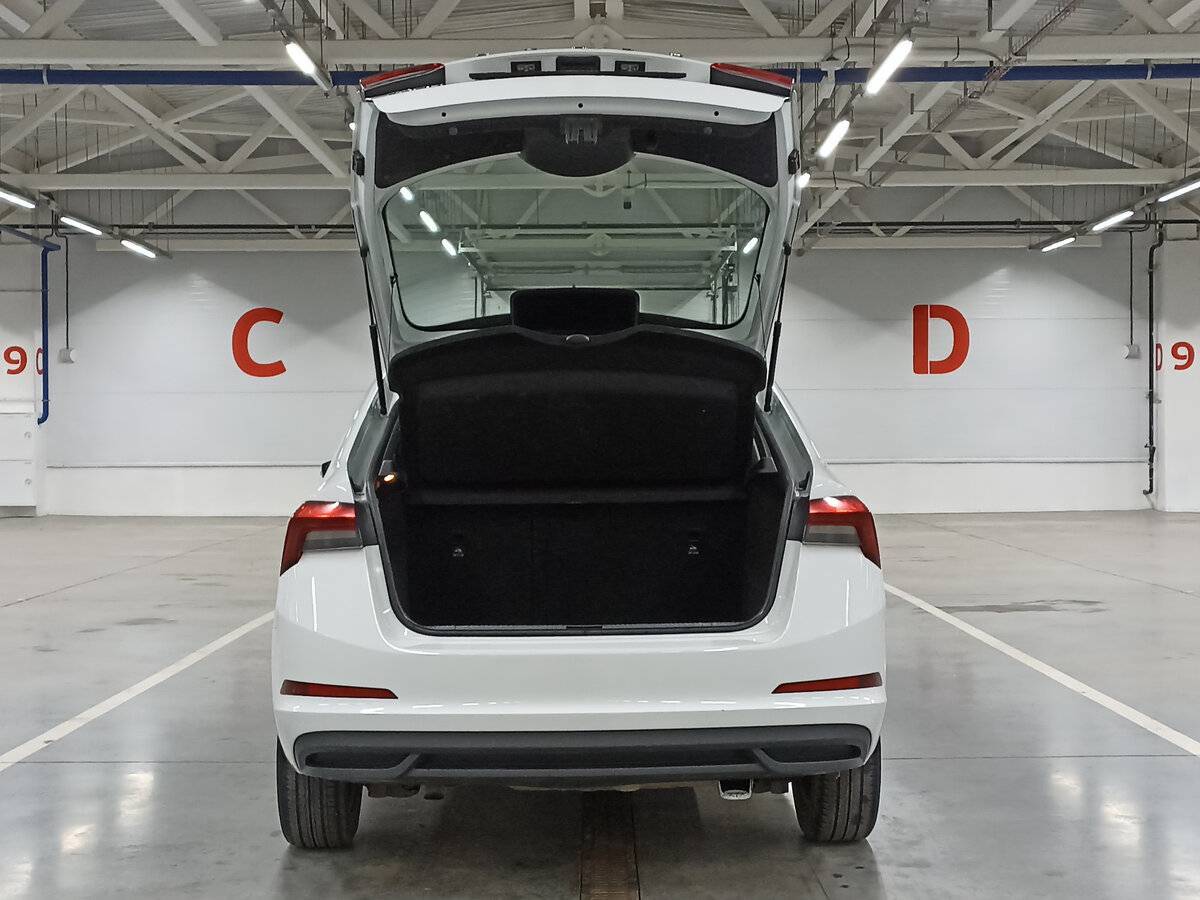 Купить Skoda Rapid с пробегом. Фото: #9