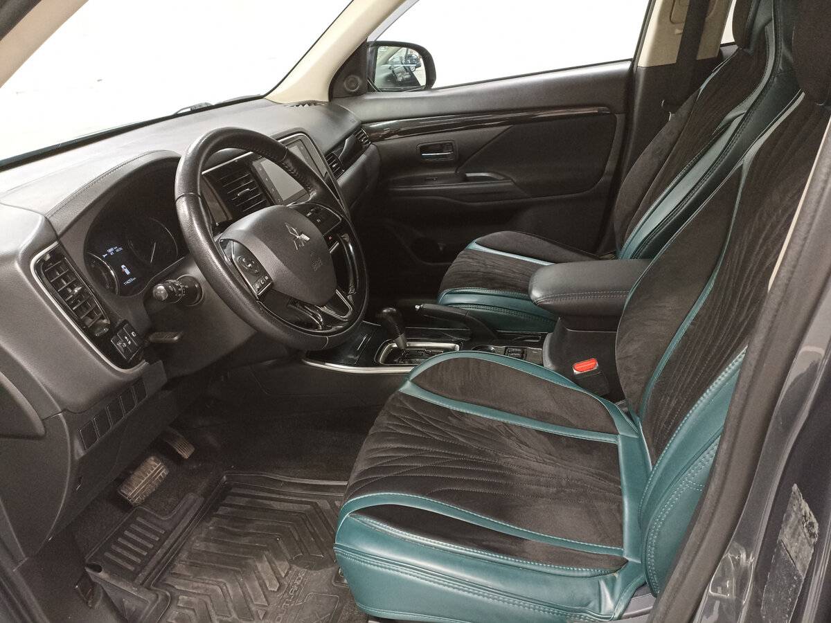Купить Mitsubishi Outlander с пробегом. Фото: #15