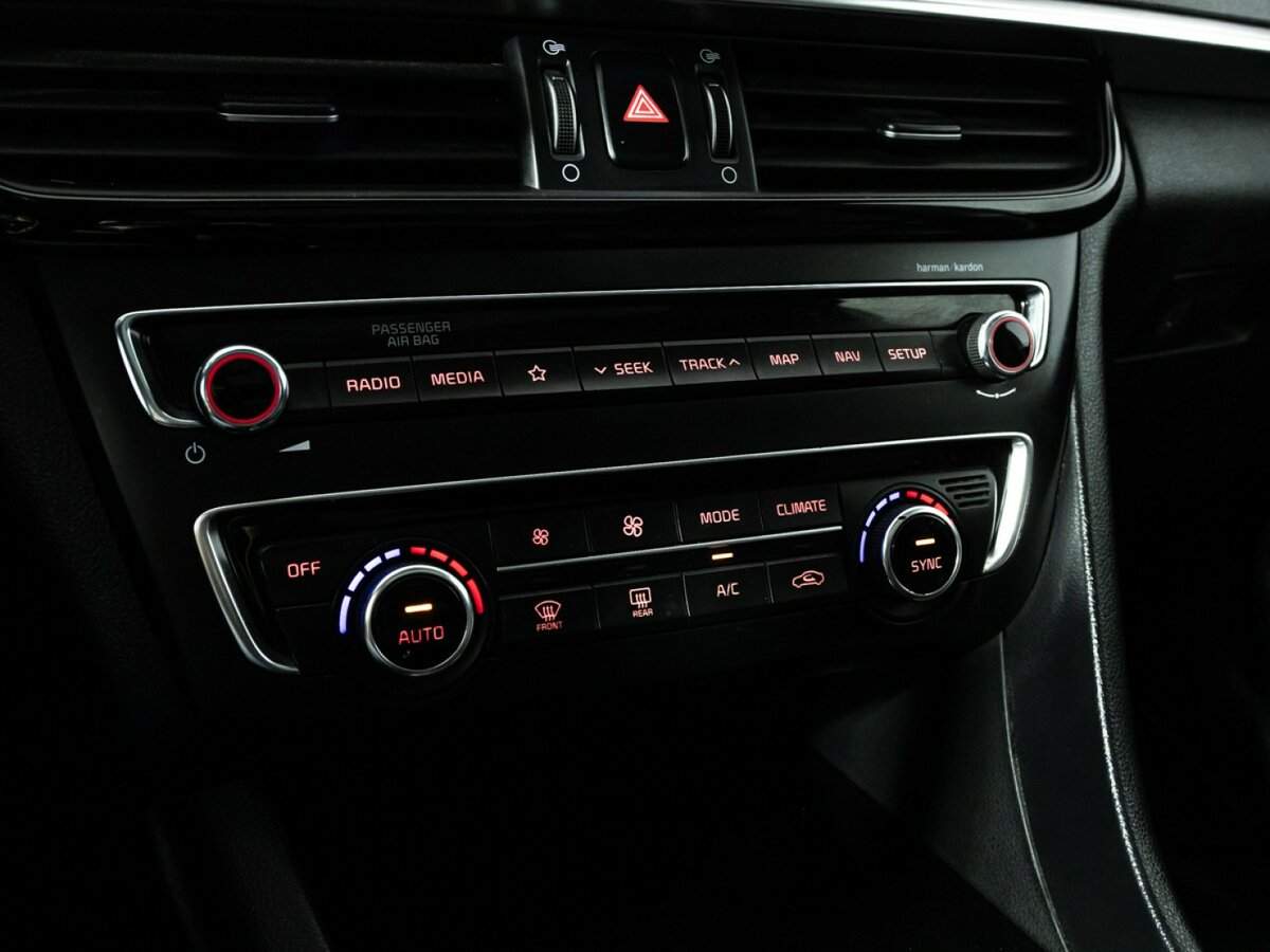 Купить Kia Optima с пробегом. Фото: #20