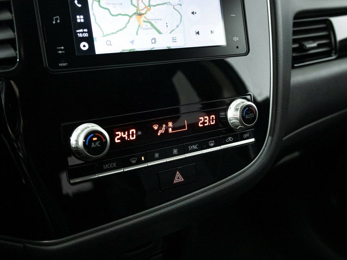 Купить Mitsubishi Outlander с пробегом. Фото: #17