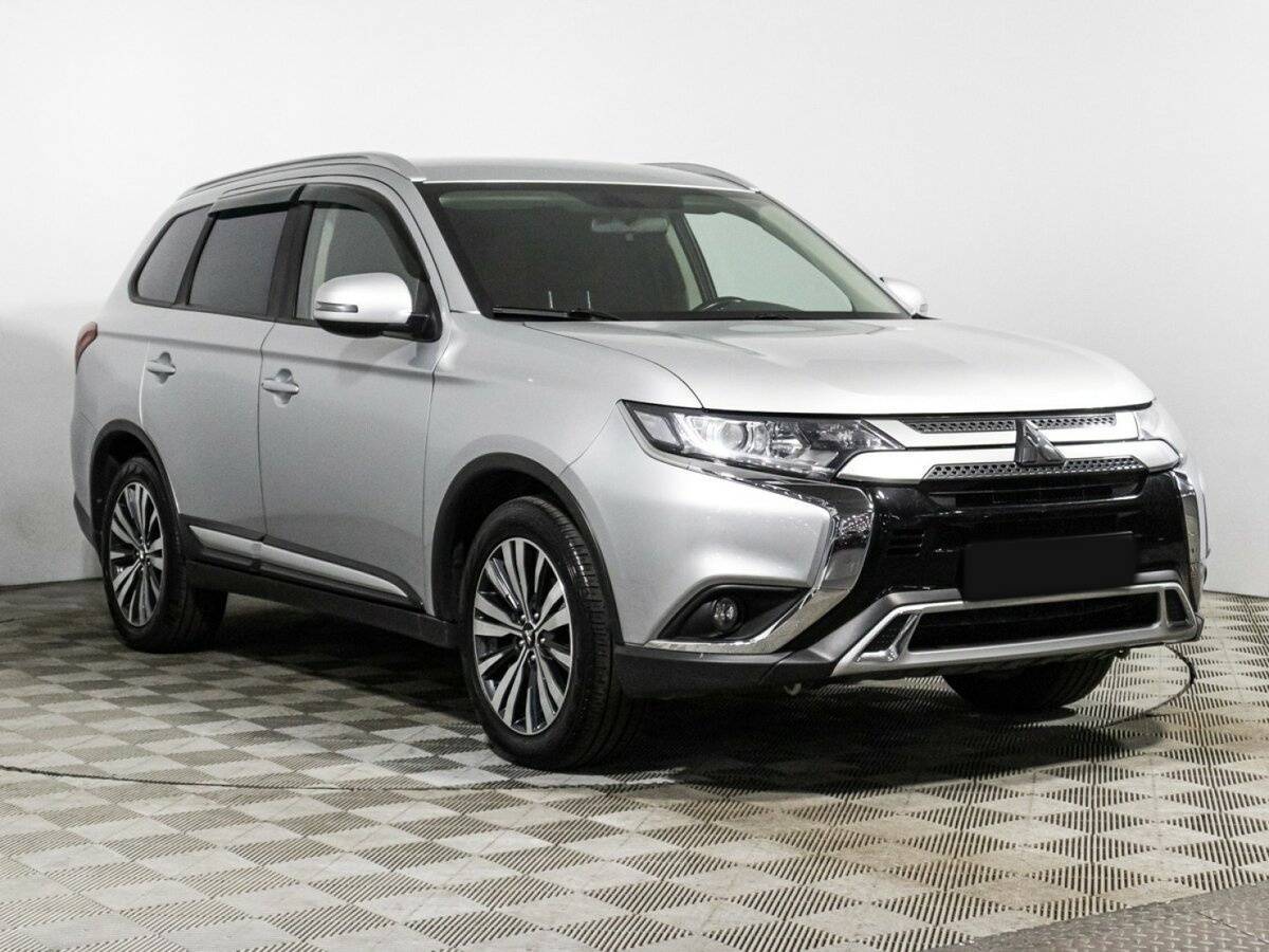Купить Mitsubishi Outlander с пробегом. Фото: #2