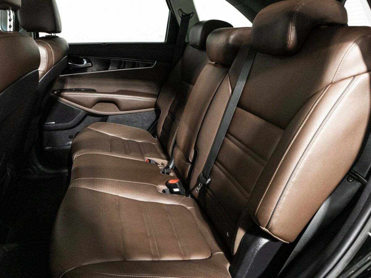 Купить Kia Sorento с пробегом. Фото: #9