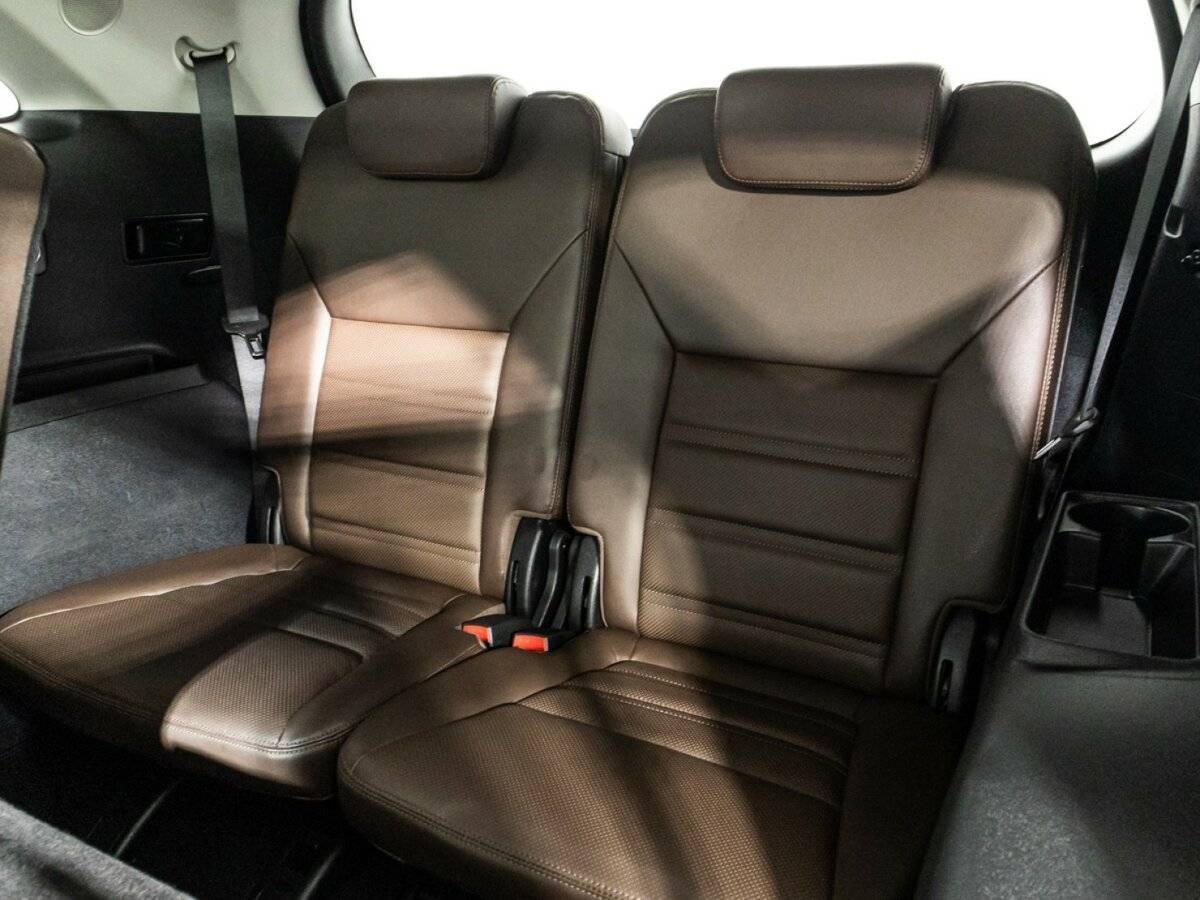 Купить Kia Sorento с пробегом. Фото: #16