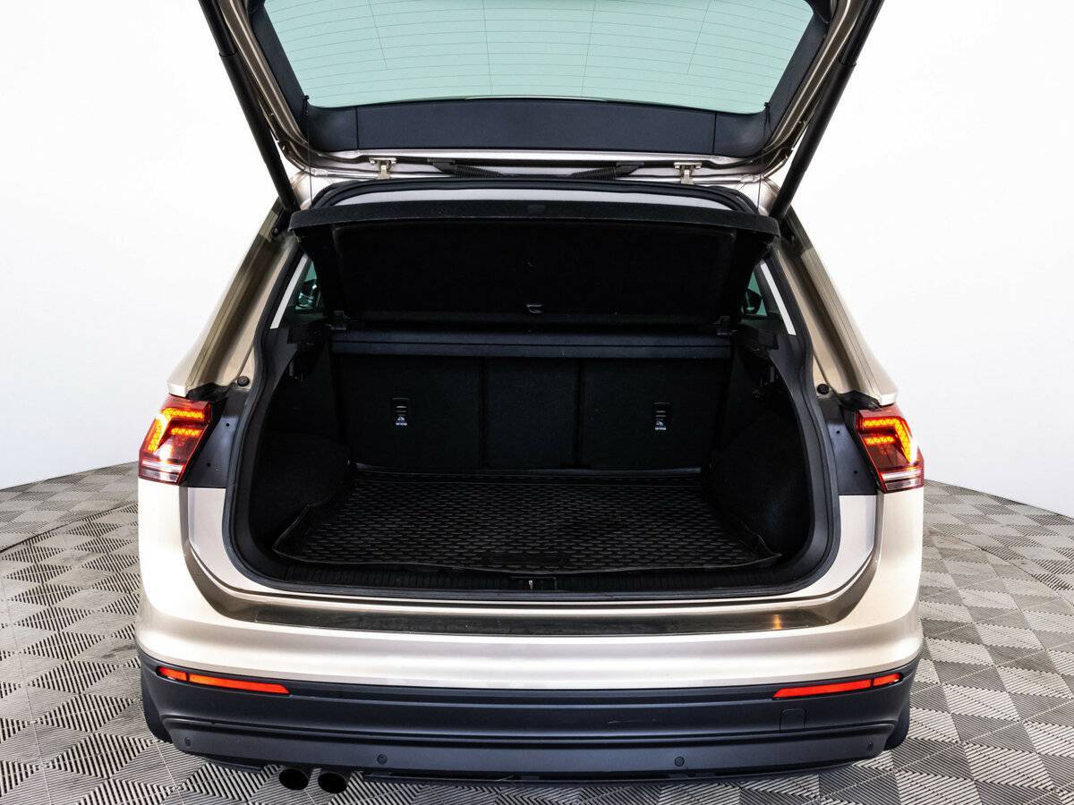 Купить Volkswagen Tiguan с пробегом. Фото: #21