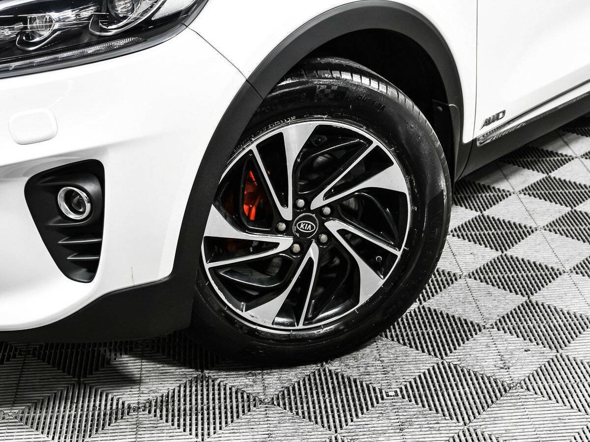 Купить Kia Sorento с пробегом. Фото: #13