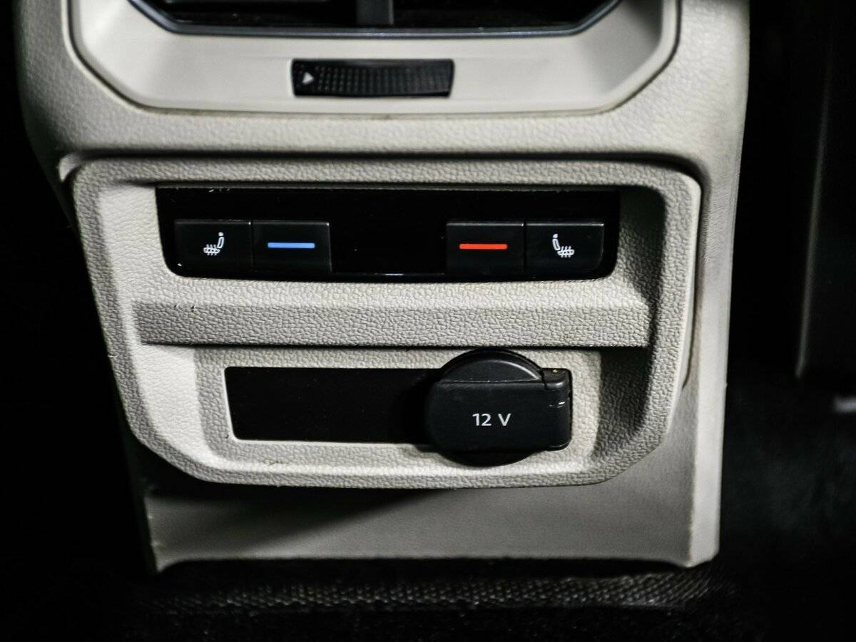 Купить Volkswagen Tiguan с пробегом. Фото: #15