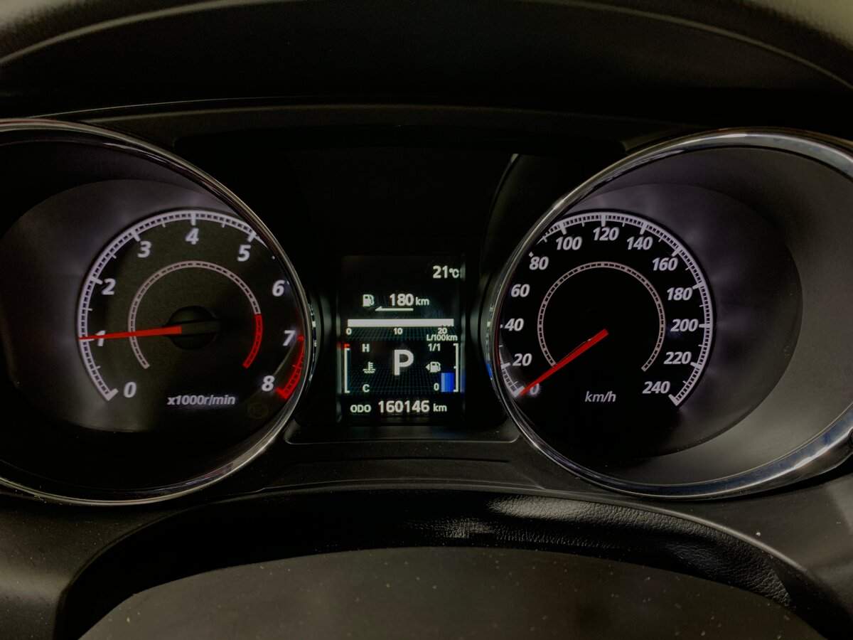 Купить Mitsubishi ASX с пробегом. Фото: #14