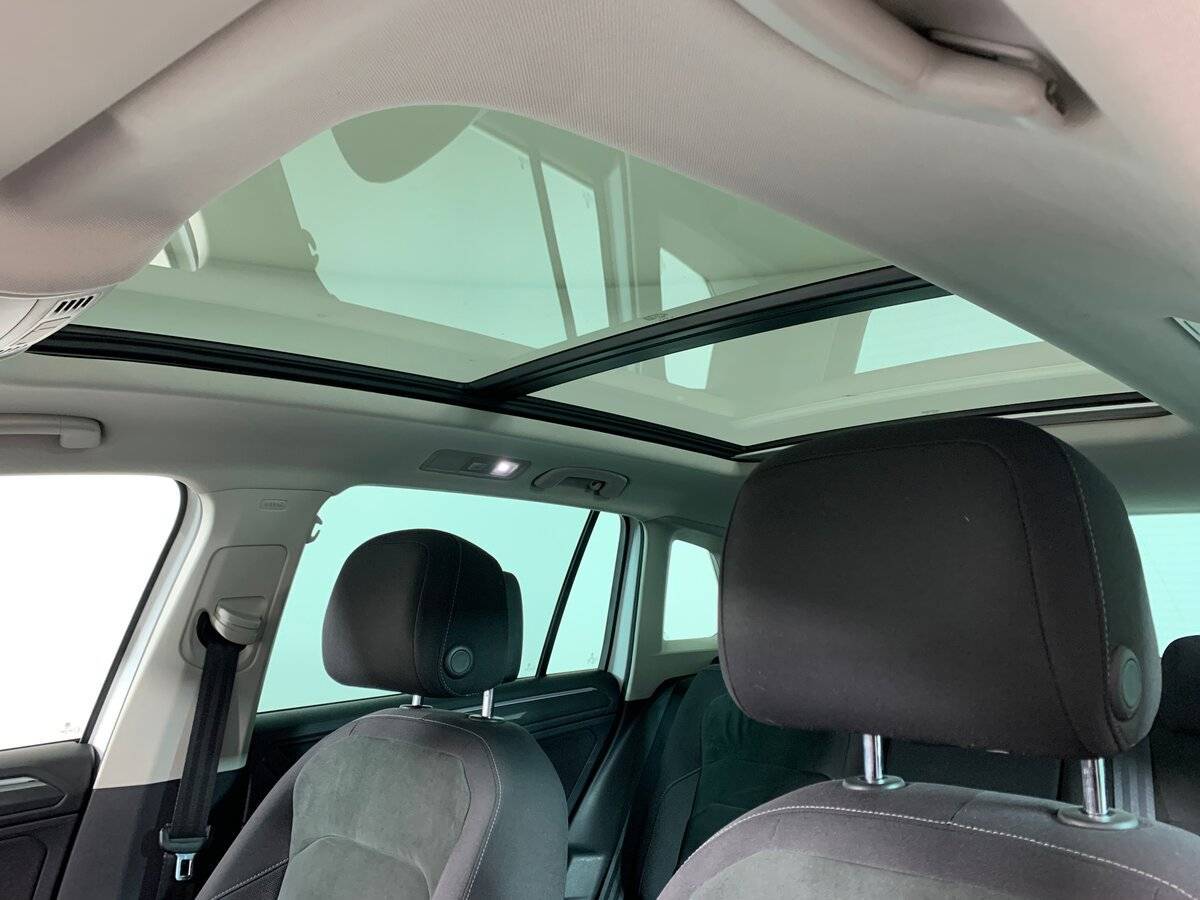 Купить Volkswagen Tiguan с пробегом. Фото: #15