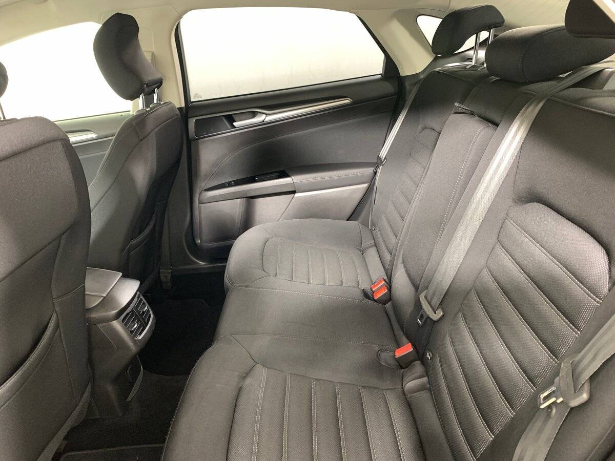 Купить Ford Mondeo с пробегом. Фото: #17